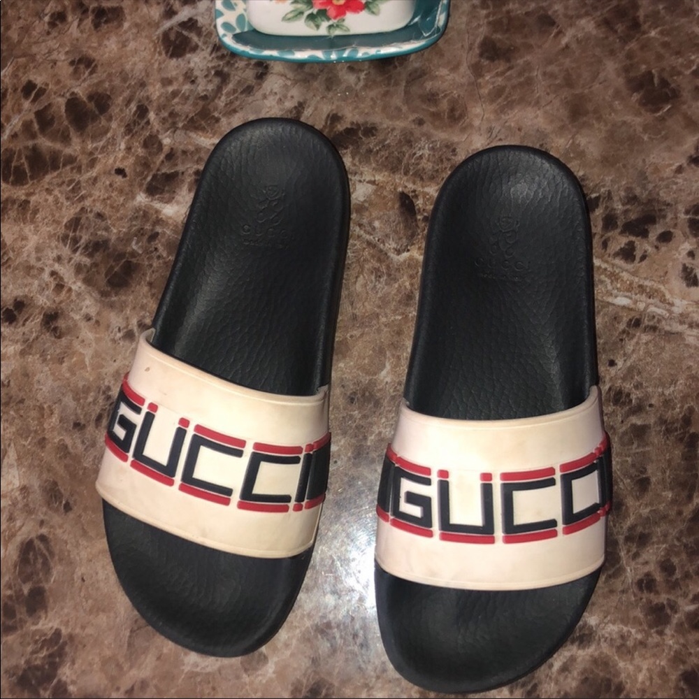 Gucci Junior Sport Sliders. Sz 14 Junior